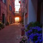 Dagli Ulivi Al Mare *