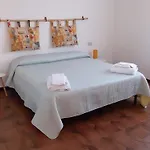 Dagli Ulivi Al Mare Apartment