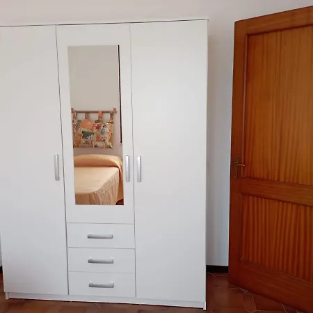Dagli Ulivi Al Mare Apartment *