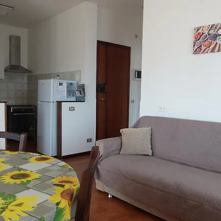 Dagli Ulivi Al Mare Apartment